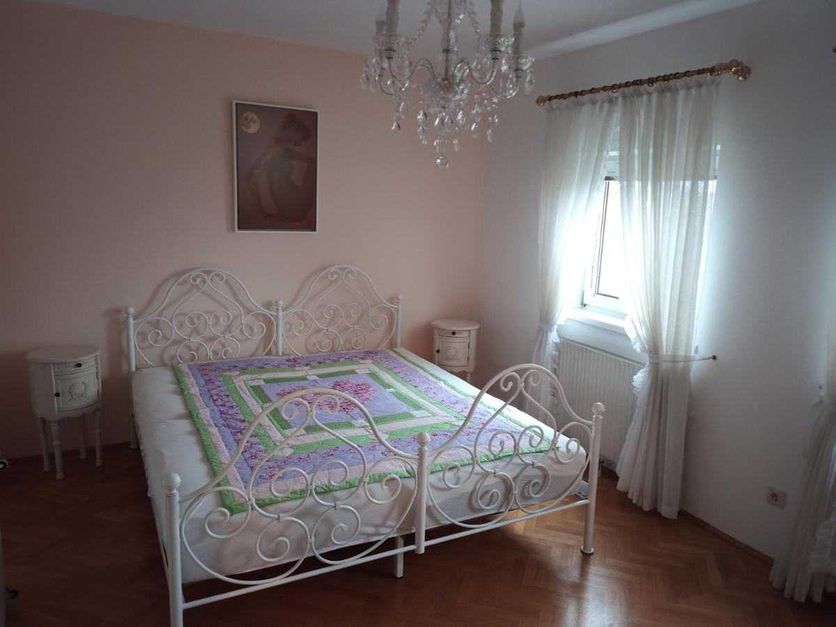 Villa Casa Magnolia Vienna à Leopoldsdorf Extérieur photo
